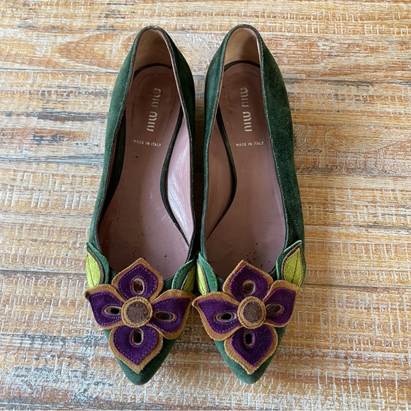 Miu Miu Shoes - MIU MIU Suede Floral Low Heel Pumps Flower Appliqué Pointy Toe Sz 36.5